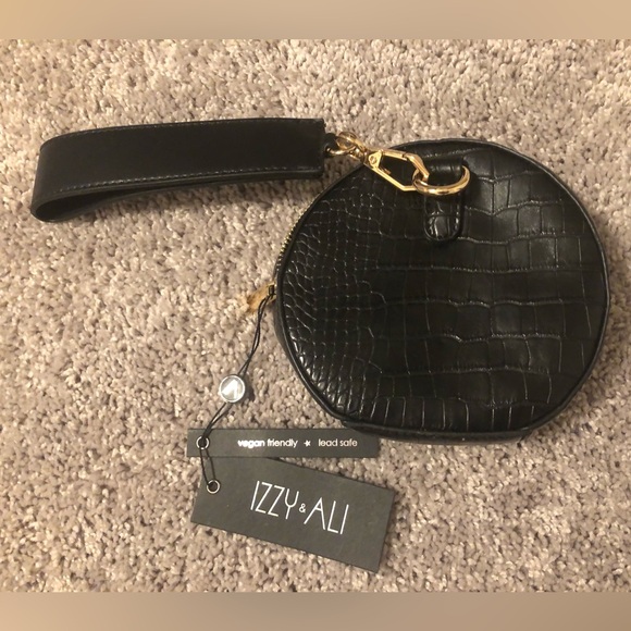 Izzy & Ali Beverly Wristlet - Picture 2 of 2